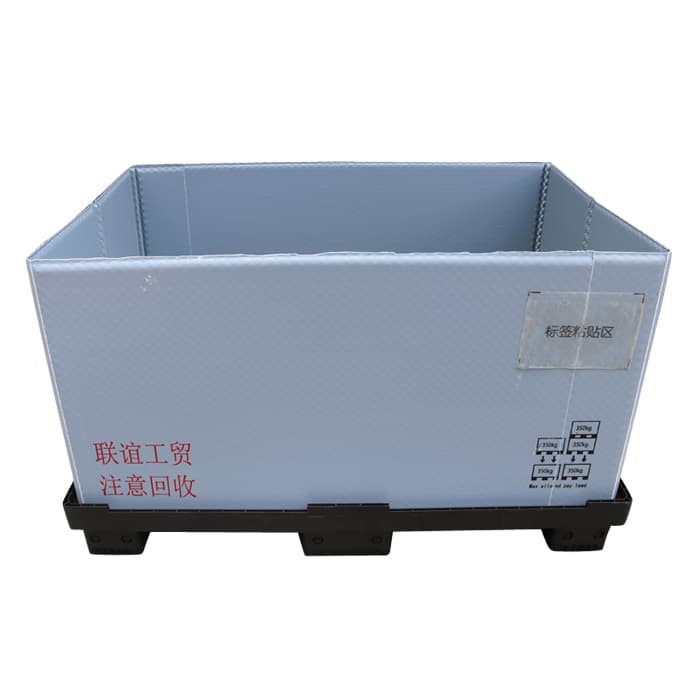 stackable pallet containers